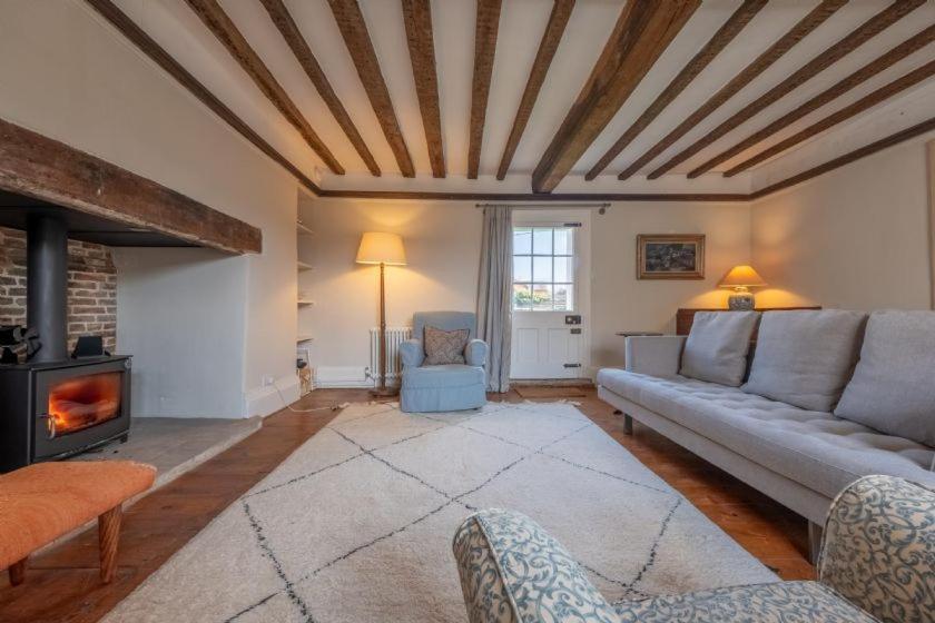 River House Kersey Exterior foto