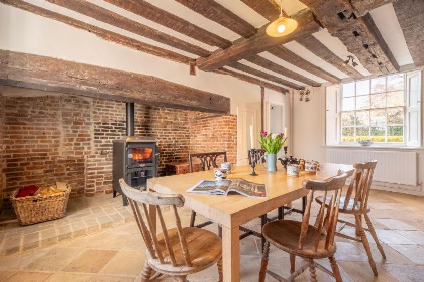 River House Kersey Exterior foto